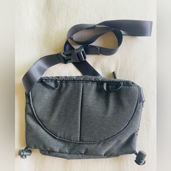 NWT THE NORTH FACE NEVER STOP LUMBAR BAG CROSSBODY WAIST FANNIE PACK GRAY - Picture 6 of 8